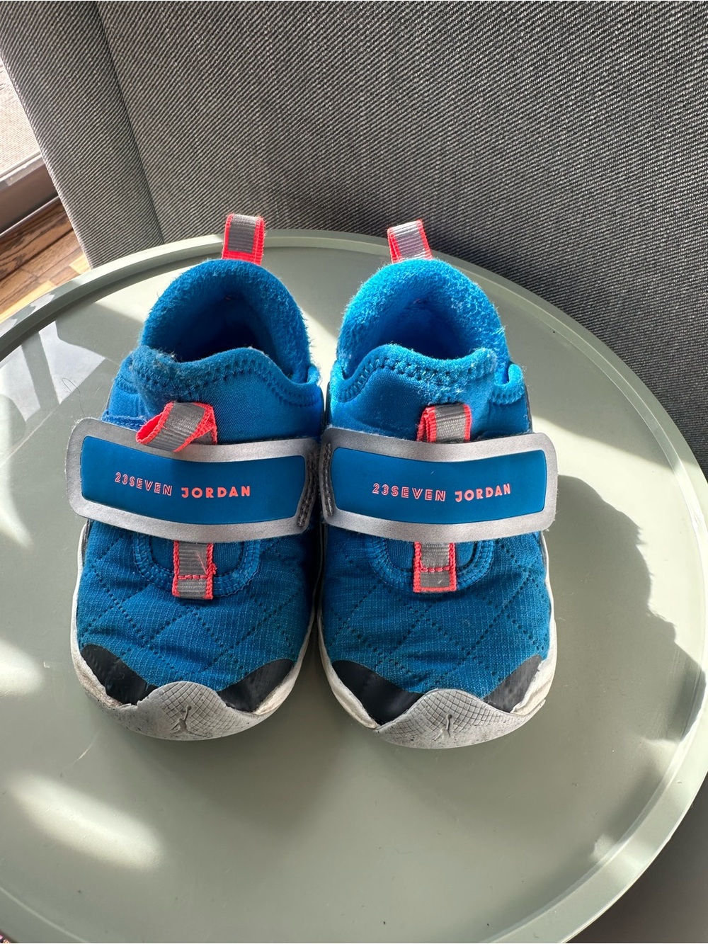 Nike Jordan toddler 7 C Blue and Coral Slip-On Sneakers